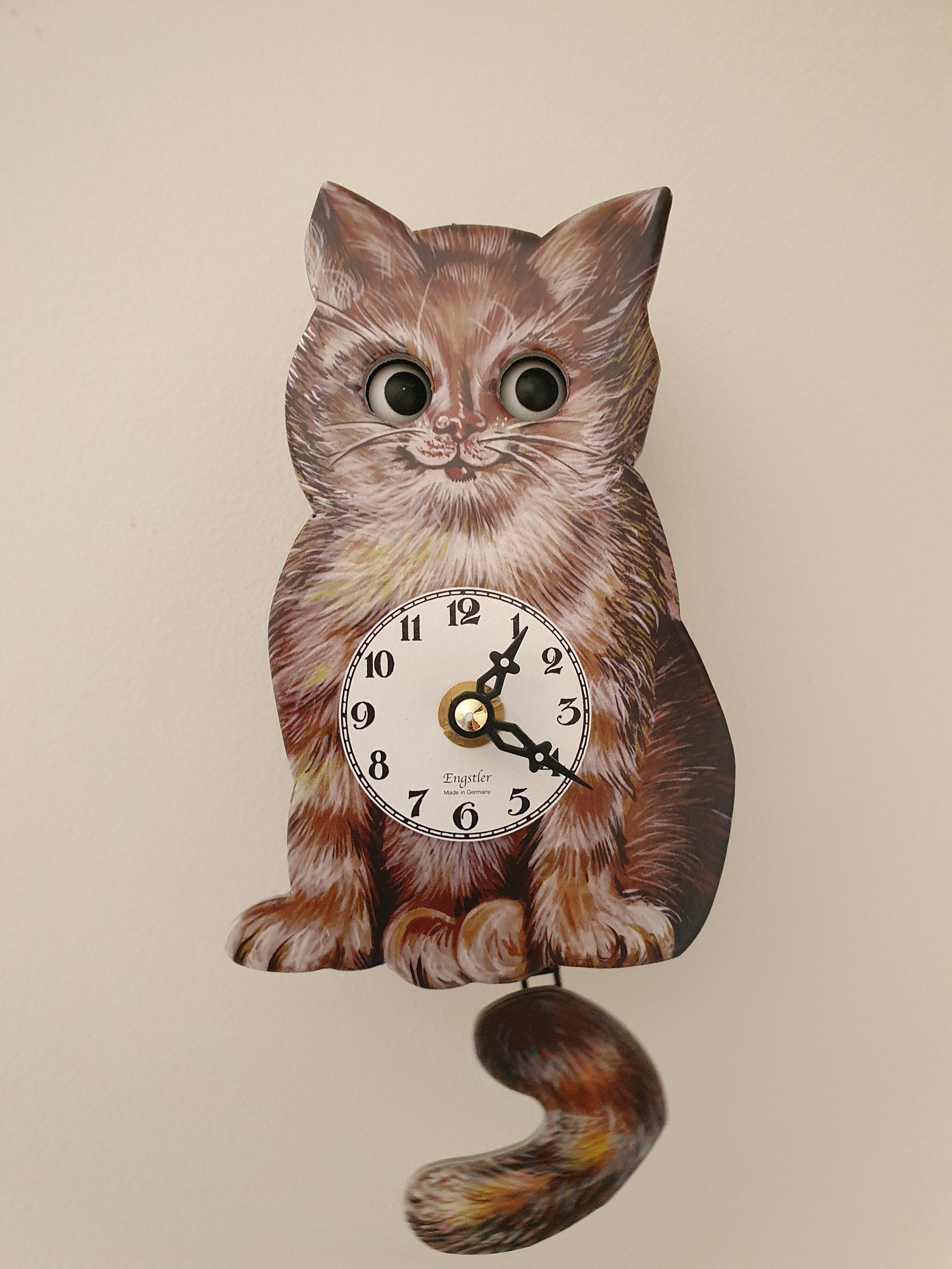 Beautiful Cat Clock With Its Eyes That Move. Made In Germany With Free Shipping Across Australia. Wall Clock [clocktyme.com] 