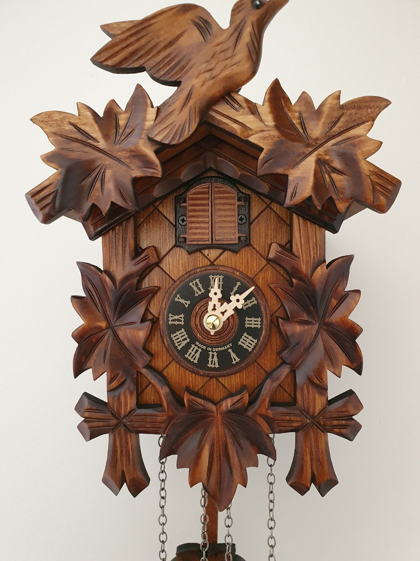 Beautiful quartz movement standard cuckoo clock. Made in Germany. (Shipped Free Across Australia) Cuckoo Clock [clocktyme.com] 