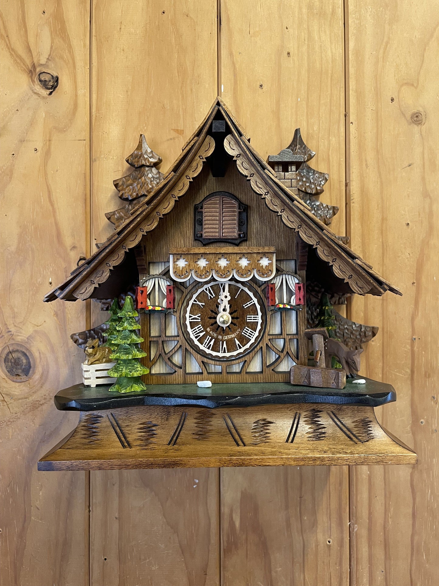 Black Forest House Mantel Cuckoo Clock With Music (Free delivery across Australia) Cuckoo Clock [clocktyme.com] 